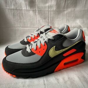 Nike Air Max 90 Smoke Grey Orange Black White Sneakers Mens Size 10 DM0029-018